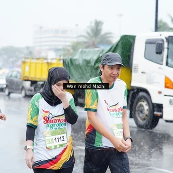 Runner Photo 7672265