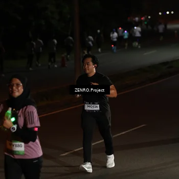 Runner Photo 7672308