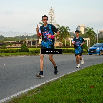 Runner Photo 7672344