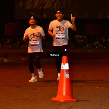 Runner Photo 7672375