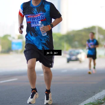 Runner Photo 7672377