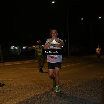 Runner Photo 7672395
