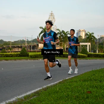 Runner Photo 7672397