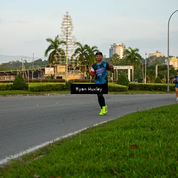 Runner Photo 7672416