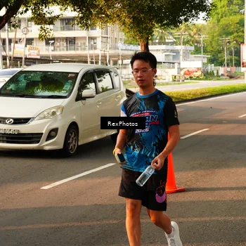Runner Photo 7672437