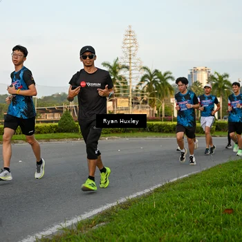 Runner Photo 7672449