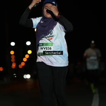 Runner Photo 7672453