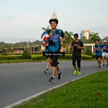 Runner Photo 7672454