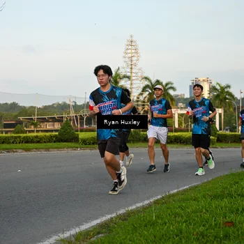 Runner Photo 7672456