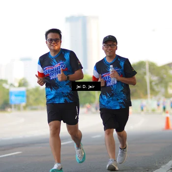 Runner Photo 7672457