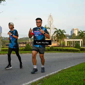 Runner Photo 7672482