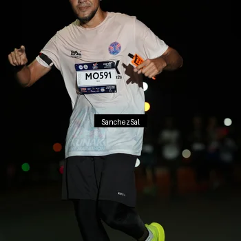 Runner Photo 7672484