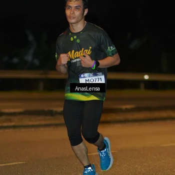 Runner Photo 7672488