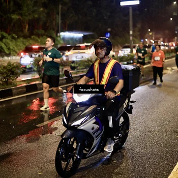 Runner Photo 7672493