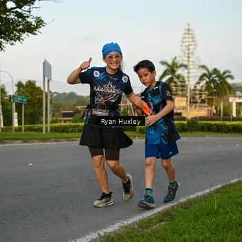 Runner Photo 7672498