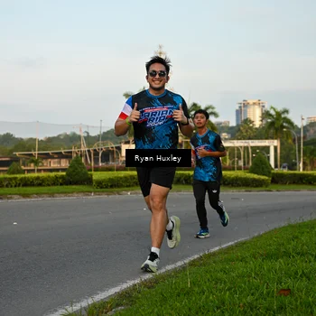 Runner Photo 7672504