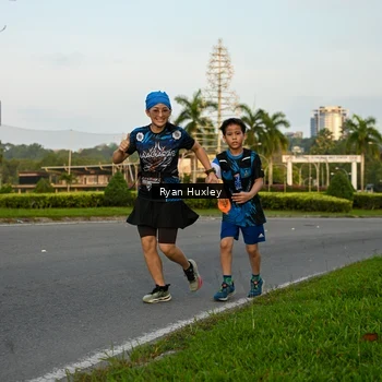Runner Photo 7672512
