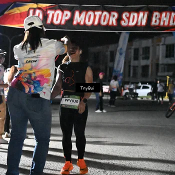 Runner Photo 7672570