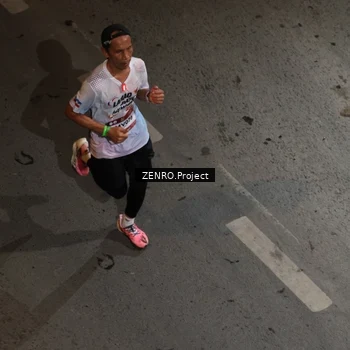 Runner Photo 7672576