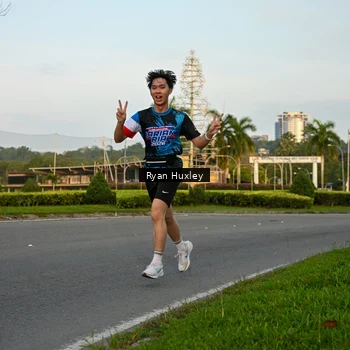 Runner Photo 7672595