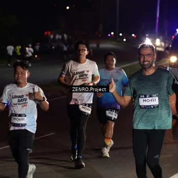 Runner Photo 7672616
