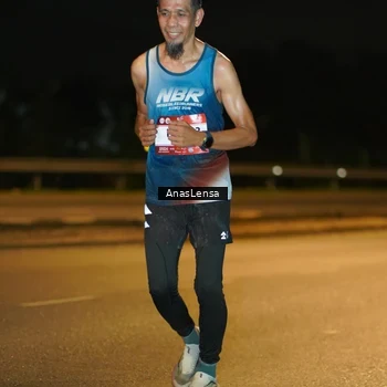 Runner Photo 7672617