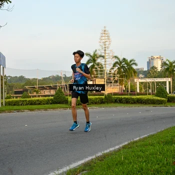 Runner Photo 7672625