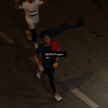Runner Photo 7672635