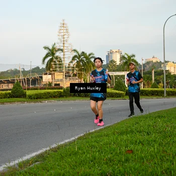 Runner Photo 7672637