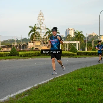 Runner Photo 7672640
