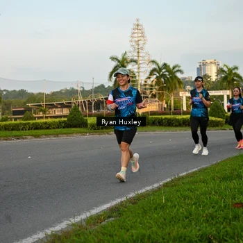 Runner Photo 7672643