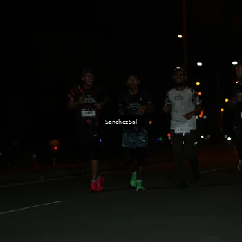 Runner Photo 7672646