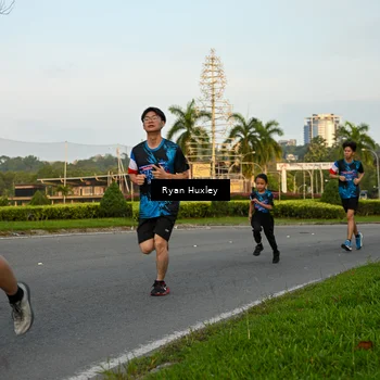 Runner Photo 7672664