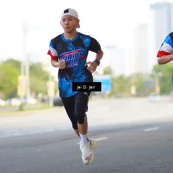 Runner Photo 7672675