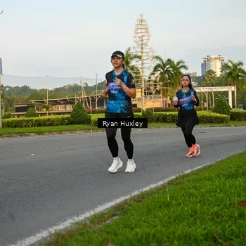 Runner Photo 7672678