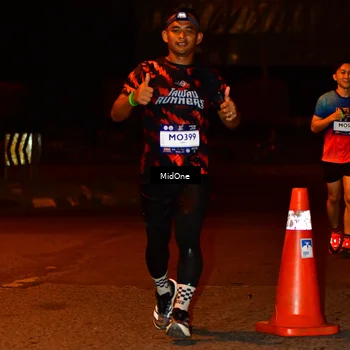 Runner Photo 7672685
