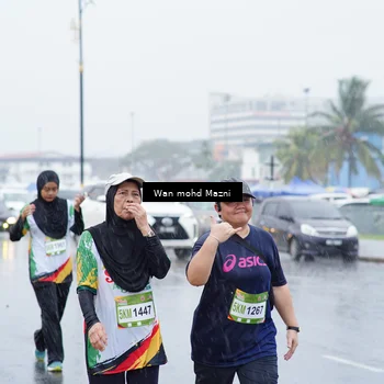 Runner Photo 7672693