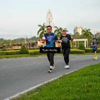 Runner Photo 7672698