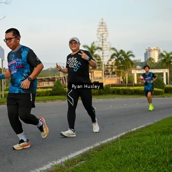 Runner Photo 7672699