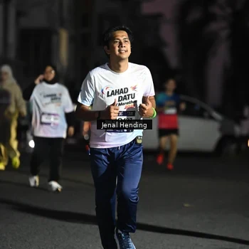Runner Photo 7672733