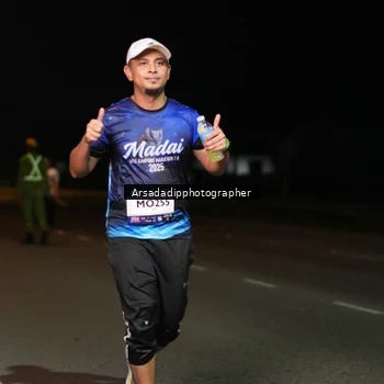 Runner Photo 7672746