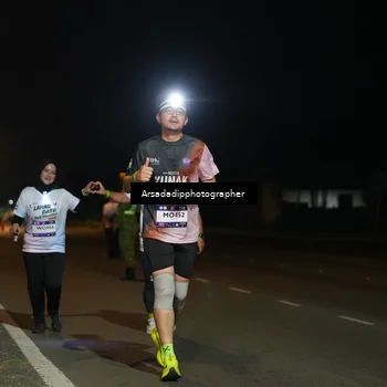 Runner Photo 7672747