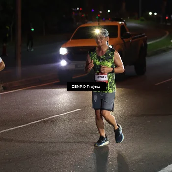 Runner Photo 7672751