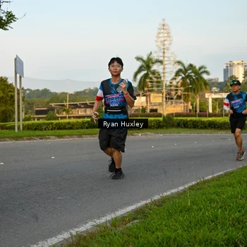 Runner Photo 7672767