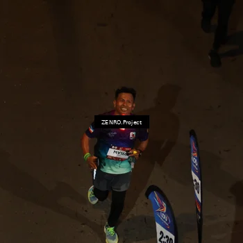 Runner Photo 7672793