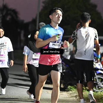 Runner Photo 7672819