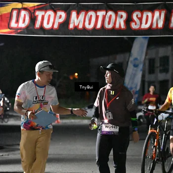 Runner Photo 7672824