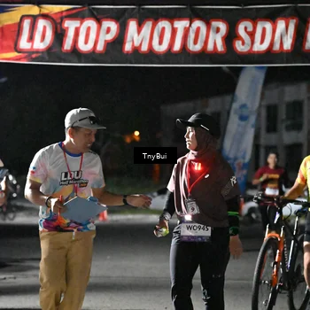 Runner Photo 7672832