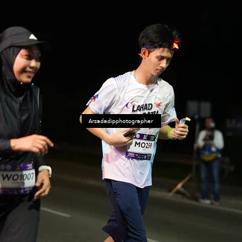Runner Photo 7672837
