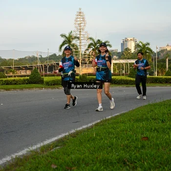 Runner Photo 7672849